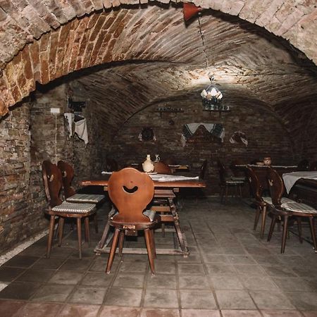 Hotel Marion Dumbraveni  Dış mekan fotoğraf