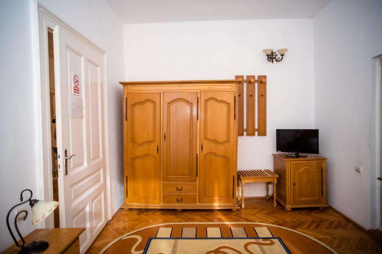 Hotel Marion Dumbraveni  Dış mekan fotoğraf