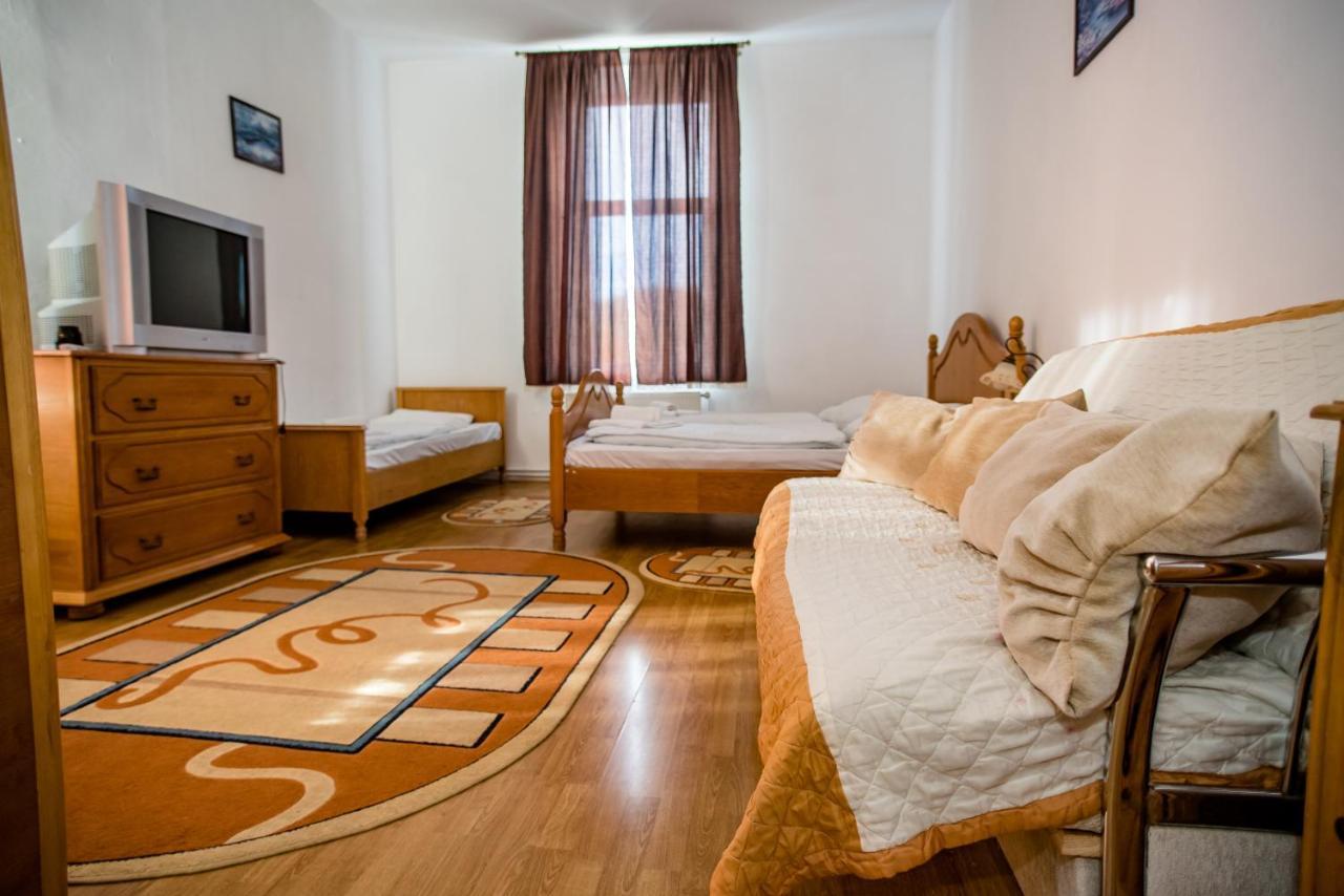 Hotel Marion Dumbraveni  Dış mekan fotoğraf