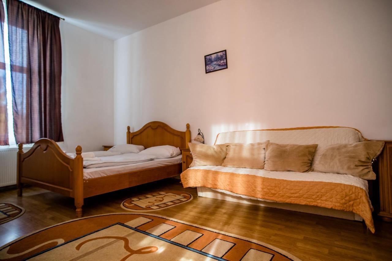 Hotel Marion Dumbraveni  Dış mekan fotoğraf