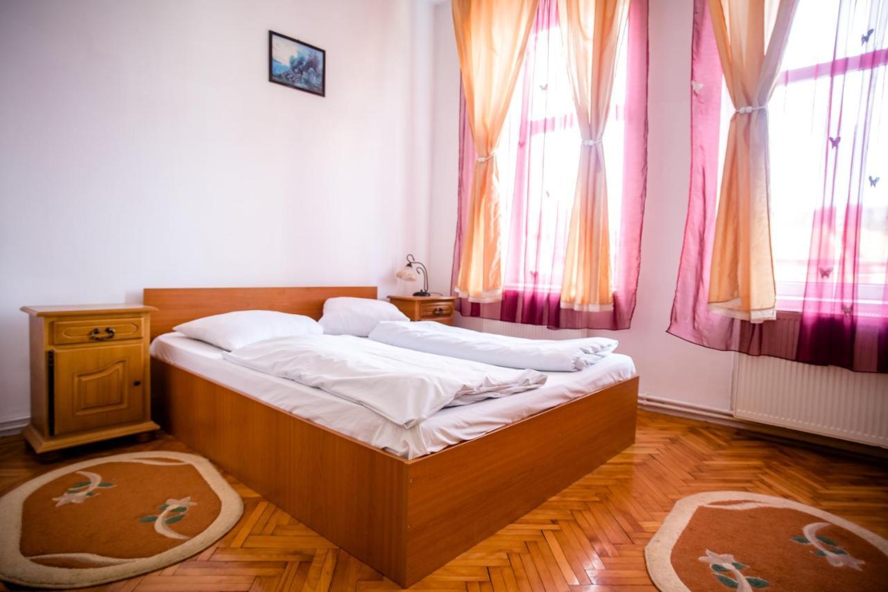 Hotel Marion Dumbraveni  Dış mekan fotoğraf