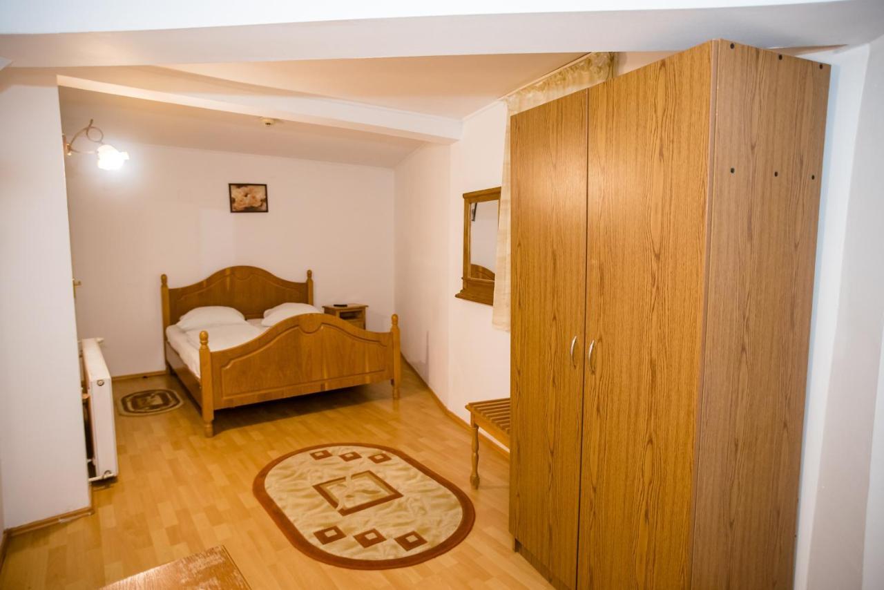 Hotel Marion Dumbraveni  Dış mekan fotoğraf