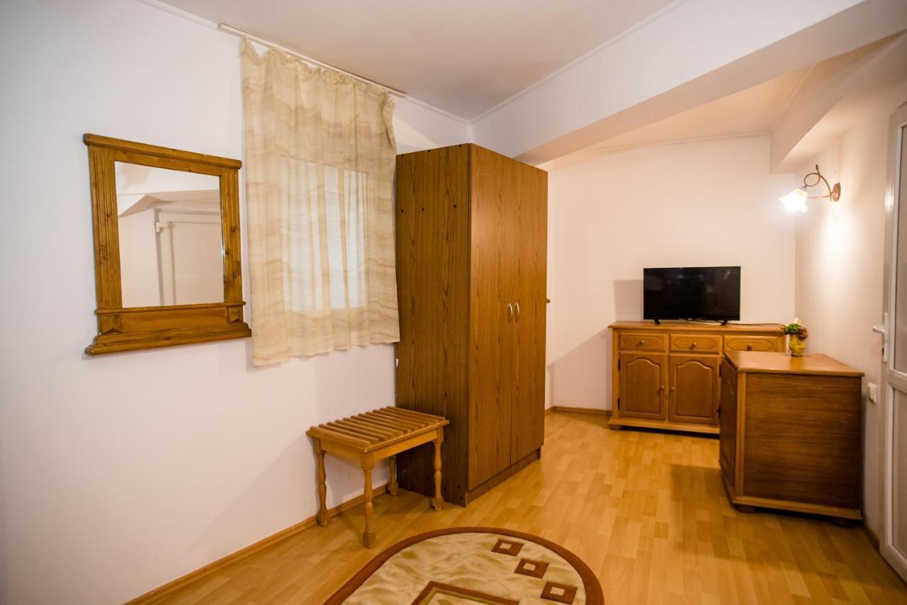 Hotel Marion Dumbraveni  Dış mekan fotoğraf